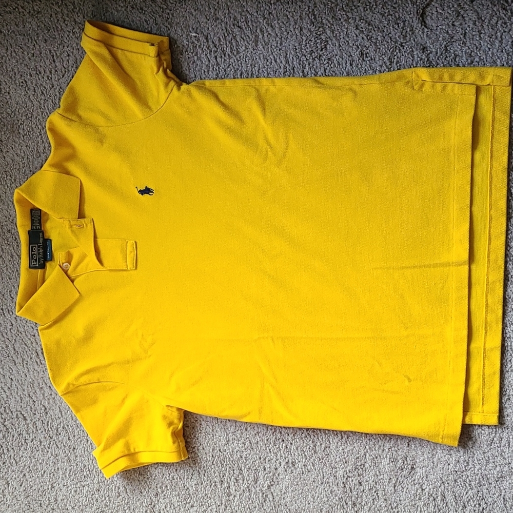 Polo - Picture 3 of 3